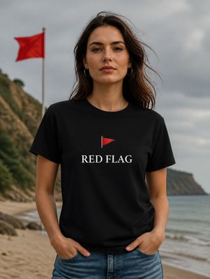 Футболка Red flag